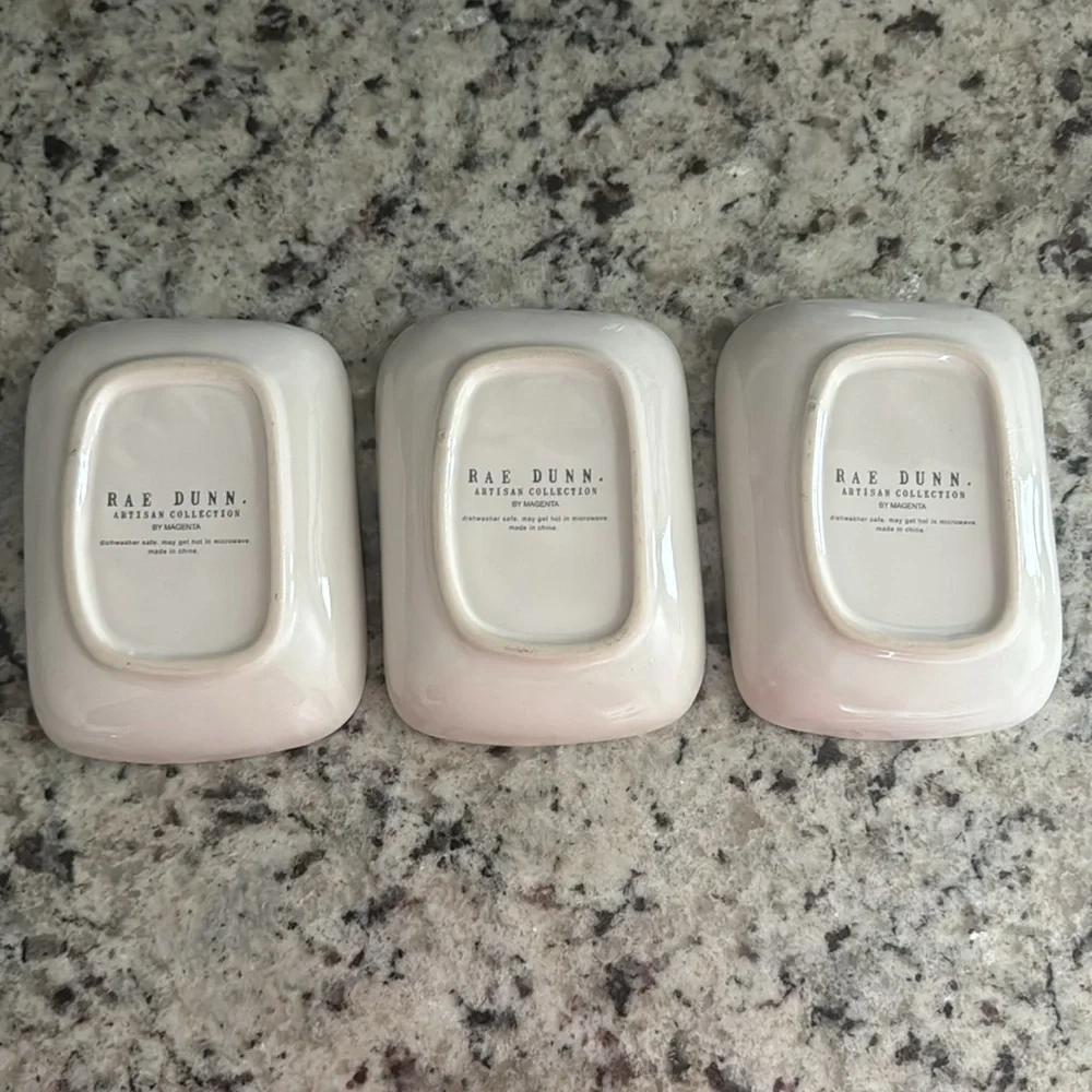 Rae Dunn 3 pieces small trays